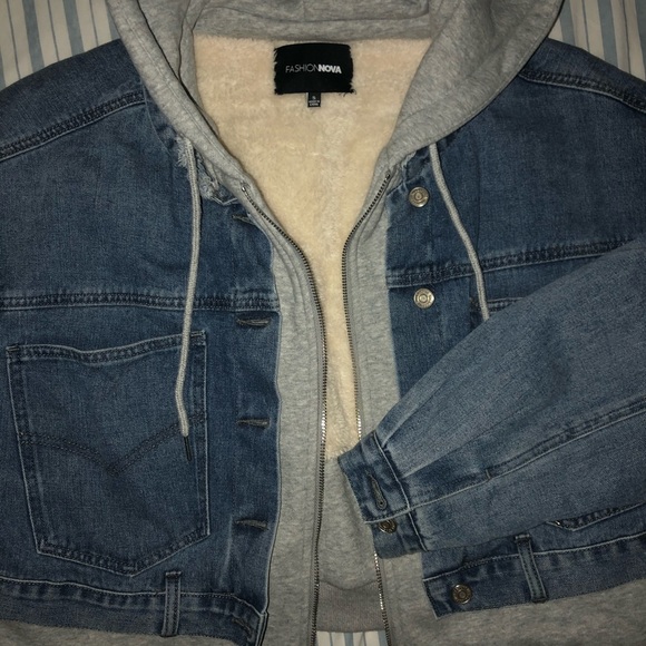 (SOLD❗️) Fashion Nova Denim Jacket - Picture 2 of 6